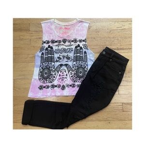 Le Shirt Henna Hands Muscle Tee